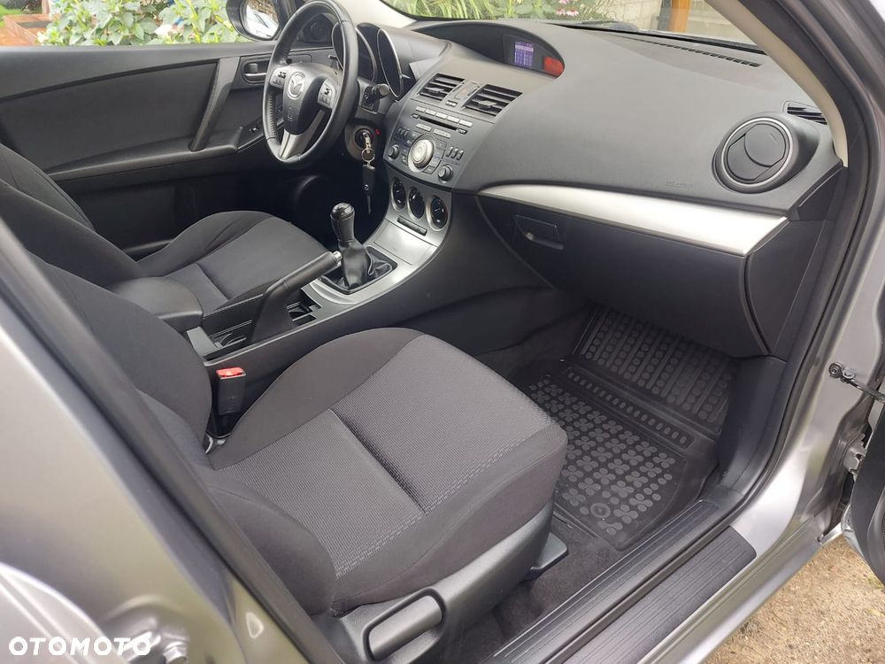 Mazda 3 - 7