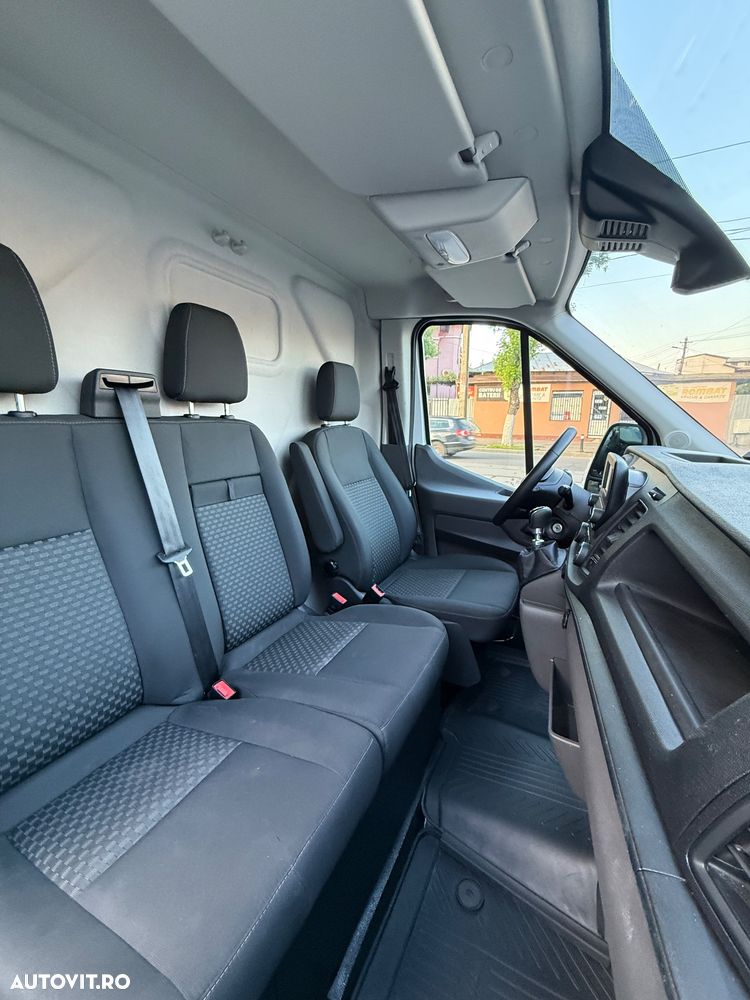 Ford Transit 350 2.0 EcoBlue 130 CP L4 RWD Trend - 11