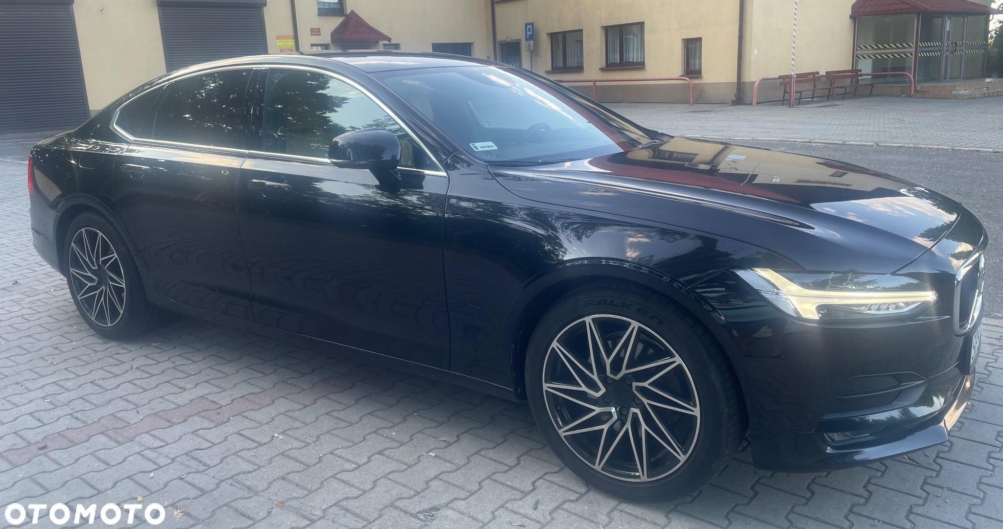 Volvo S90 D4 AWD Momentum - 10
