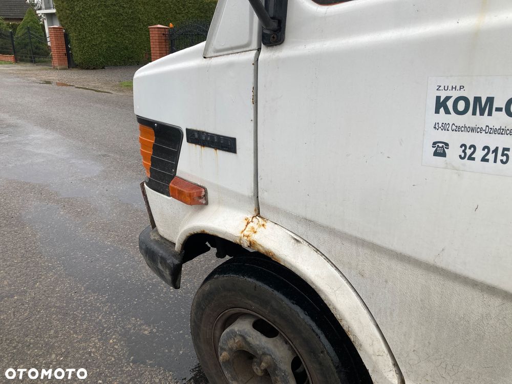 Mercedes-Benz 410 - 18