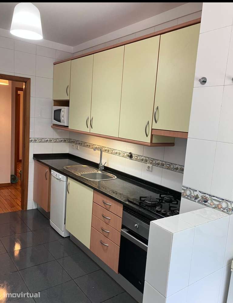 Apartamento T2 com garagem e terraço em Rio Tinto - Grande imagem: 5/32