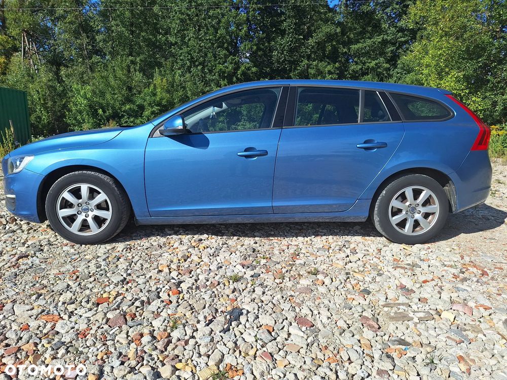 Volvo V60 D3 Base - 1