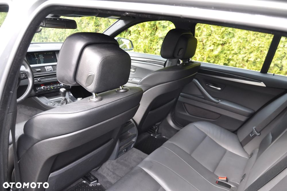 BMW Seria 5 520d Modern Line - 13