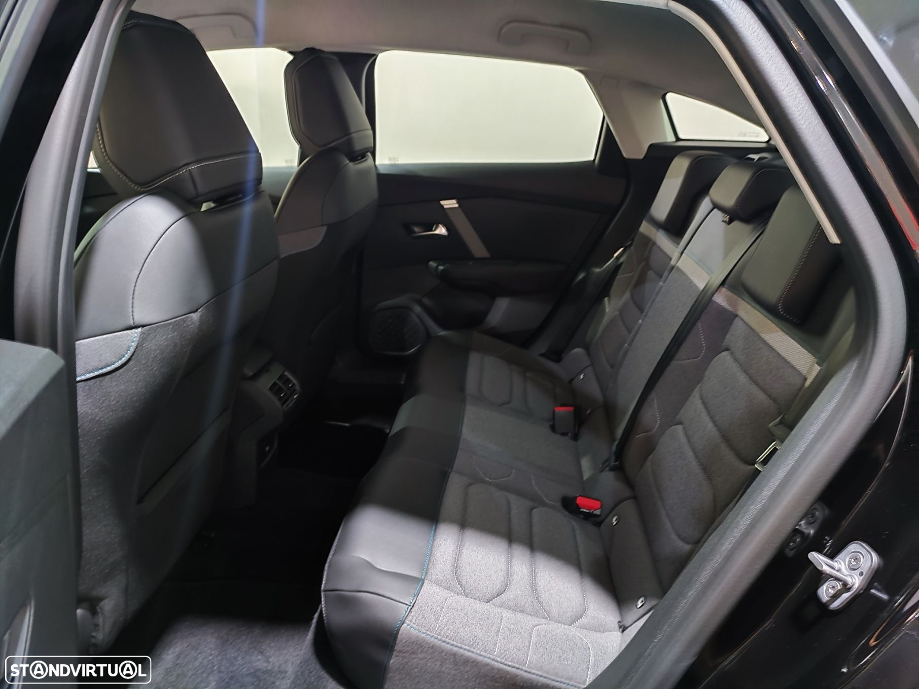 Citroën C4 1.2 PureTech Plus - 29