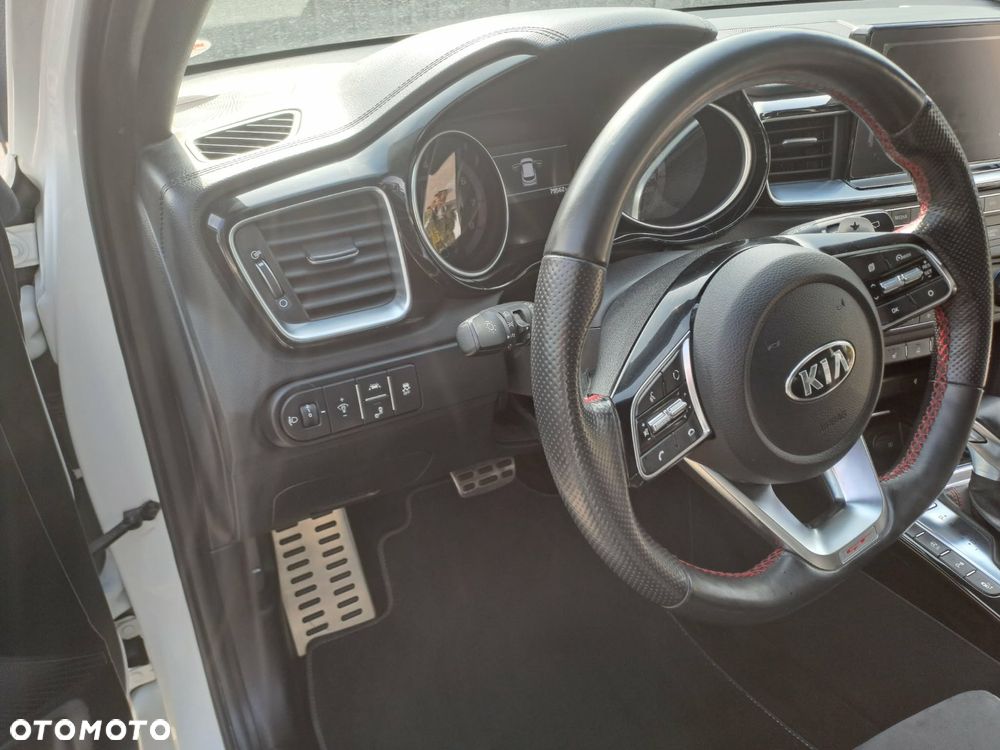 Kia Ceed 1.6 T-GDI DCT7 OPF GT - 15