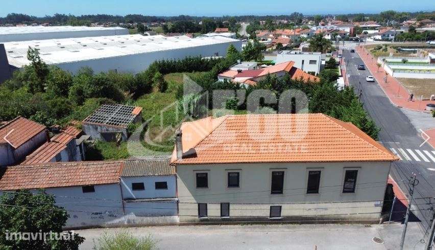 Moradia T9 com Amplo Terreno em Avanca - Grande imagem: 3/25