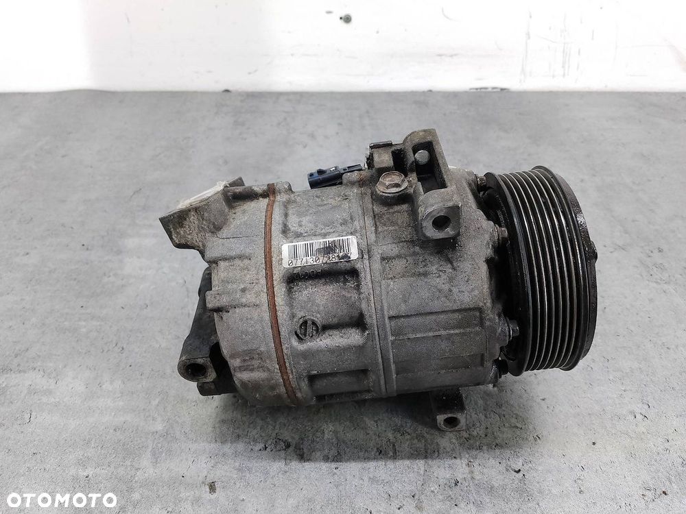 POMPA, SPRĘŻARKA KLIMATYZACJI RENAULT LAGUNA III 8200890987 2.0 DCI - 5