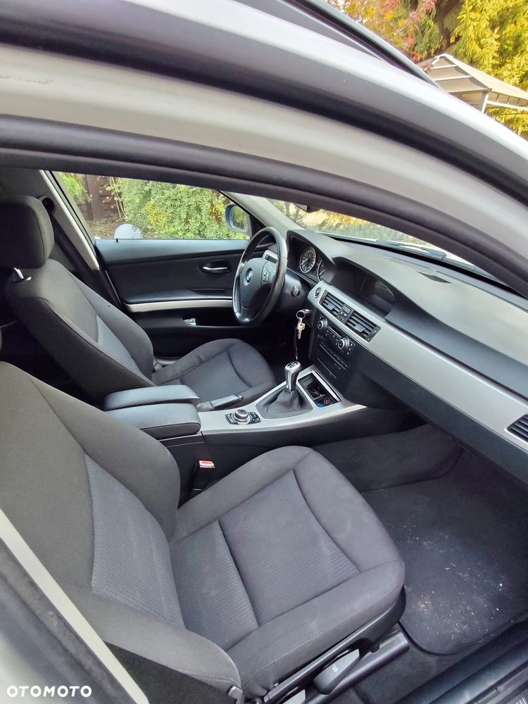 BMW Seria 3 - 16
