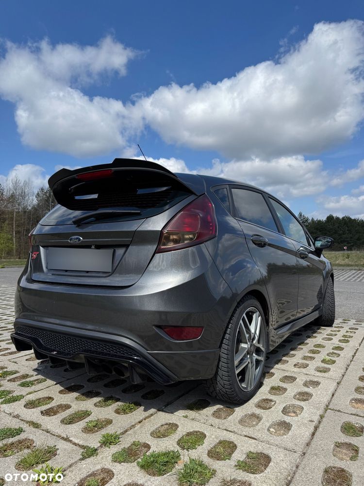 Ford Fiesta 1.6 EcoBoost ST - 7
