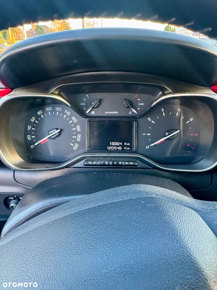 Citroën C3 1.2 PureTech Shine S&S - 10