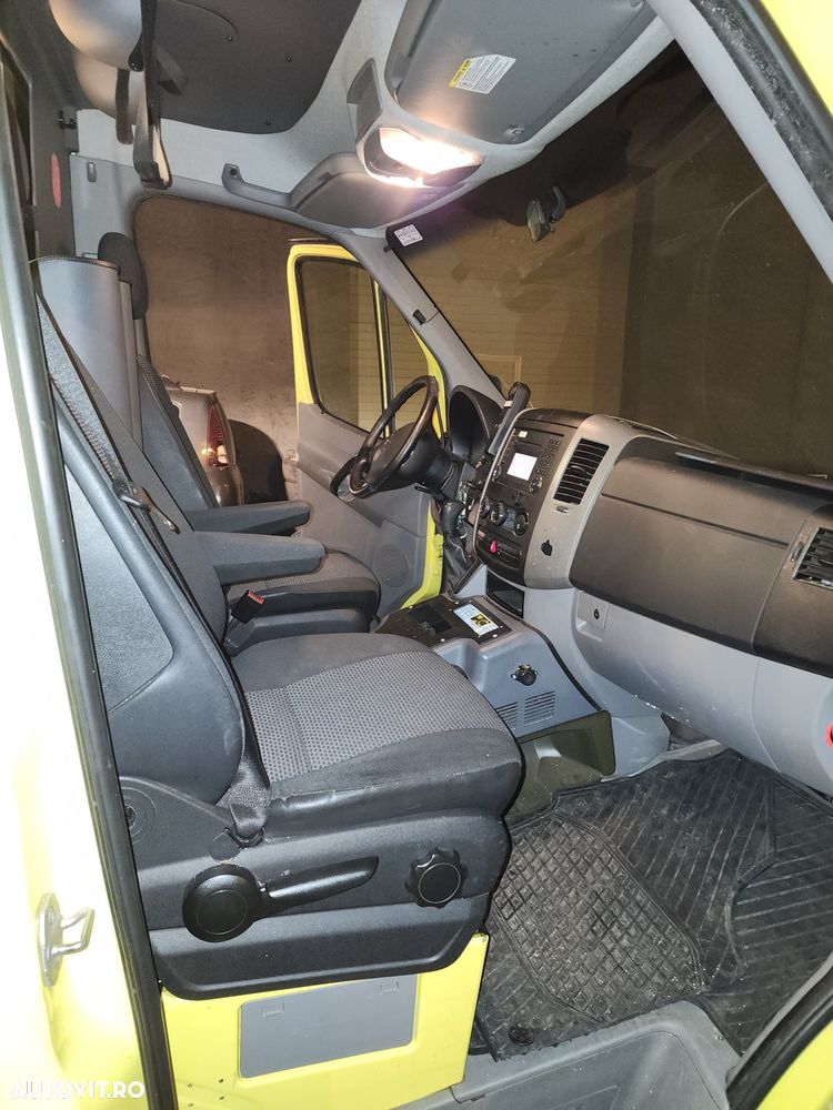Mercedes-Benz Sprinter - 5