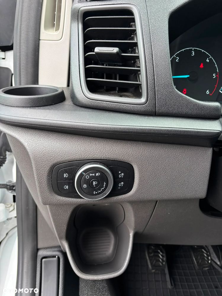 Ford Transit Custom - 24