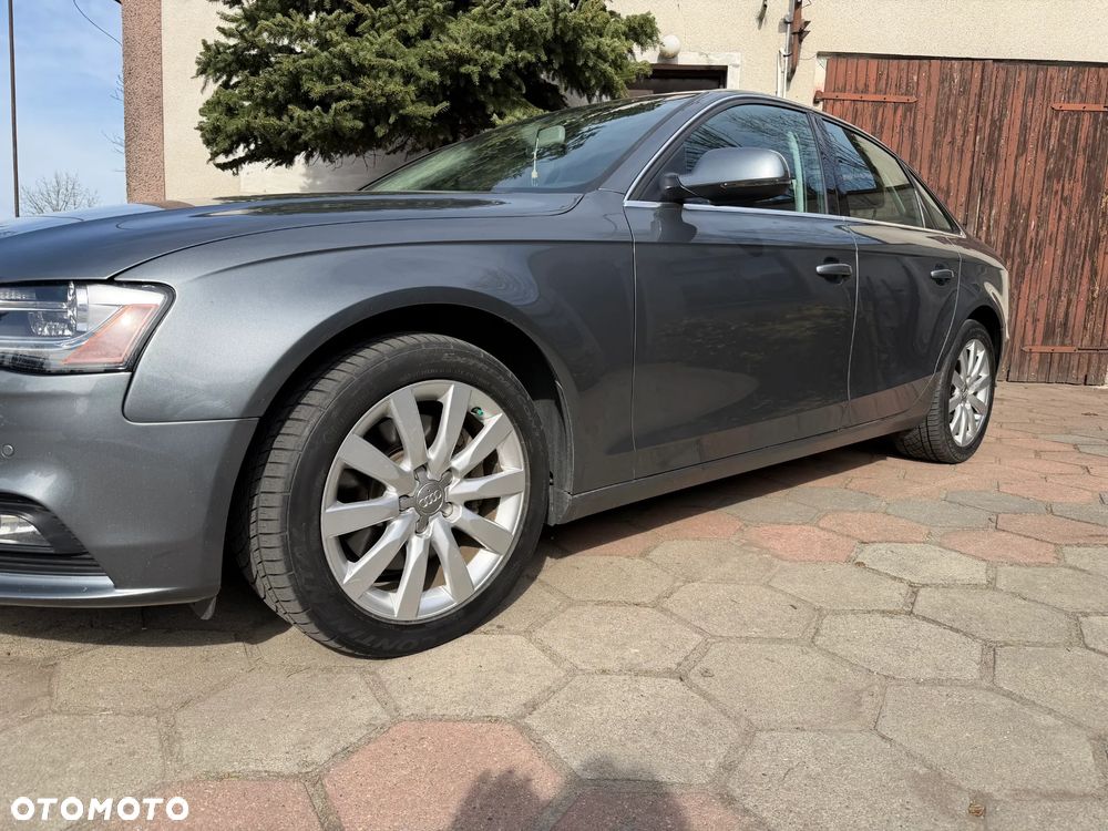 Audi A4 Limousine - 2