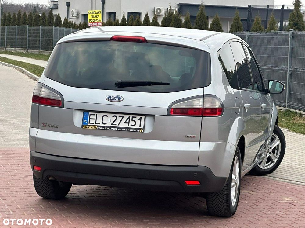 Ford S-Max - 15