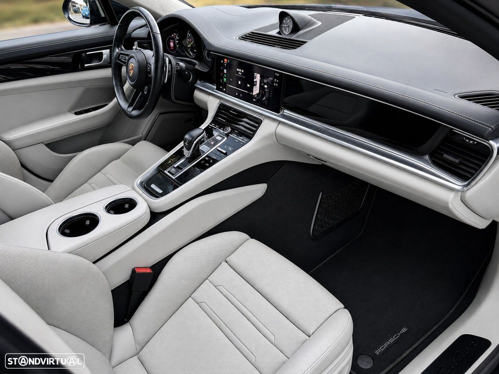Porsche Panamera 4 E-Hybrid Platinum Edition - 14