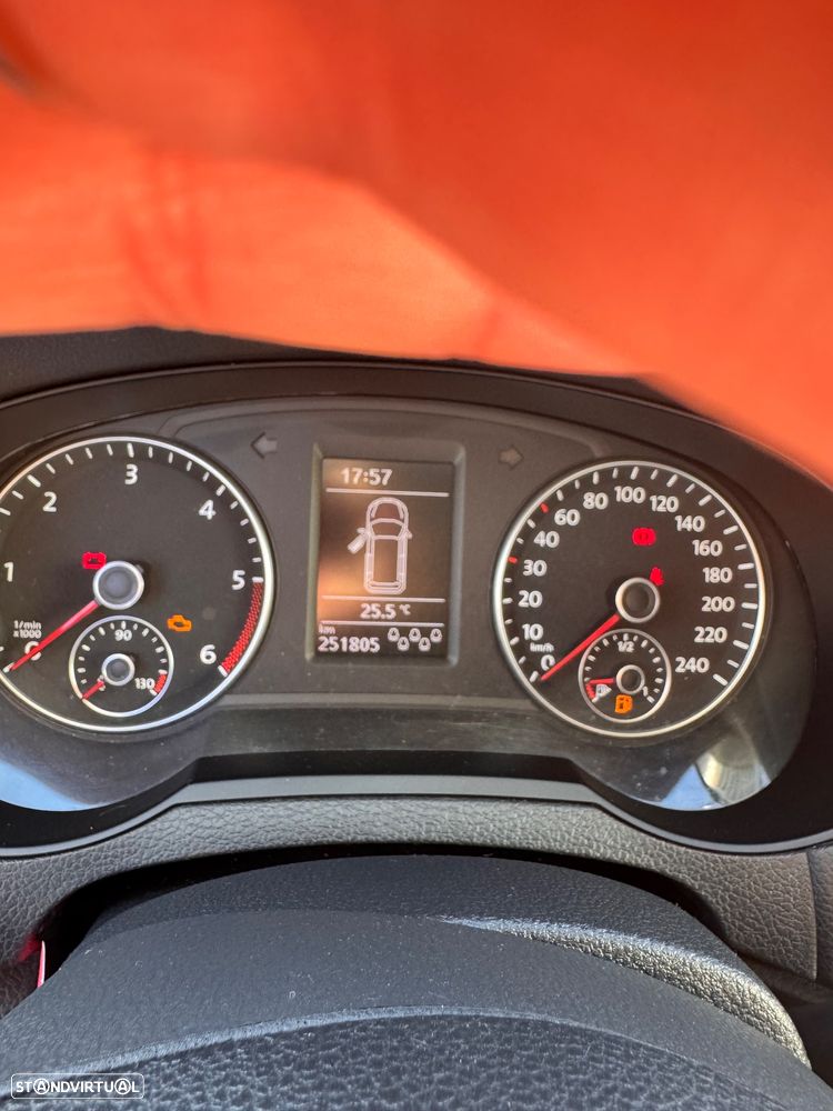 VW Sharan 2.0 TDi BlueMotion - 12