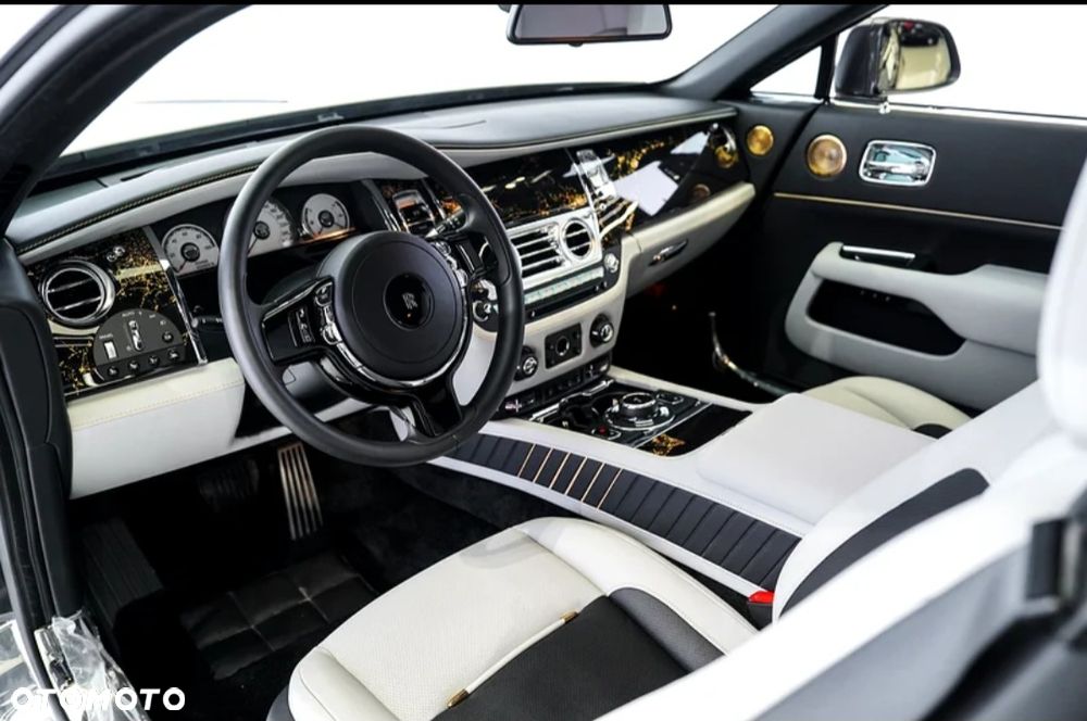 Rolls-Royce Wraith Black Badge - 11