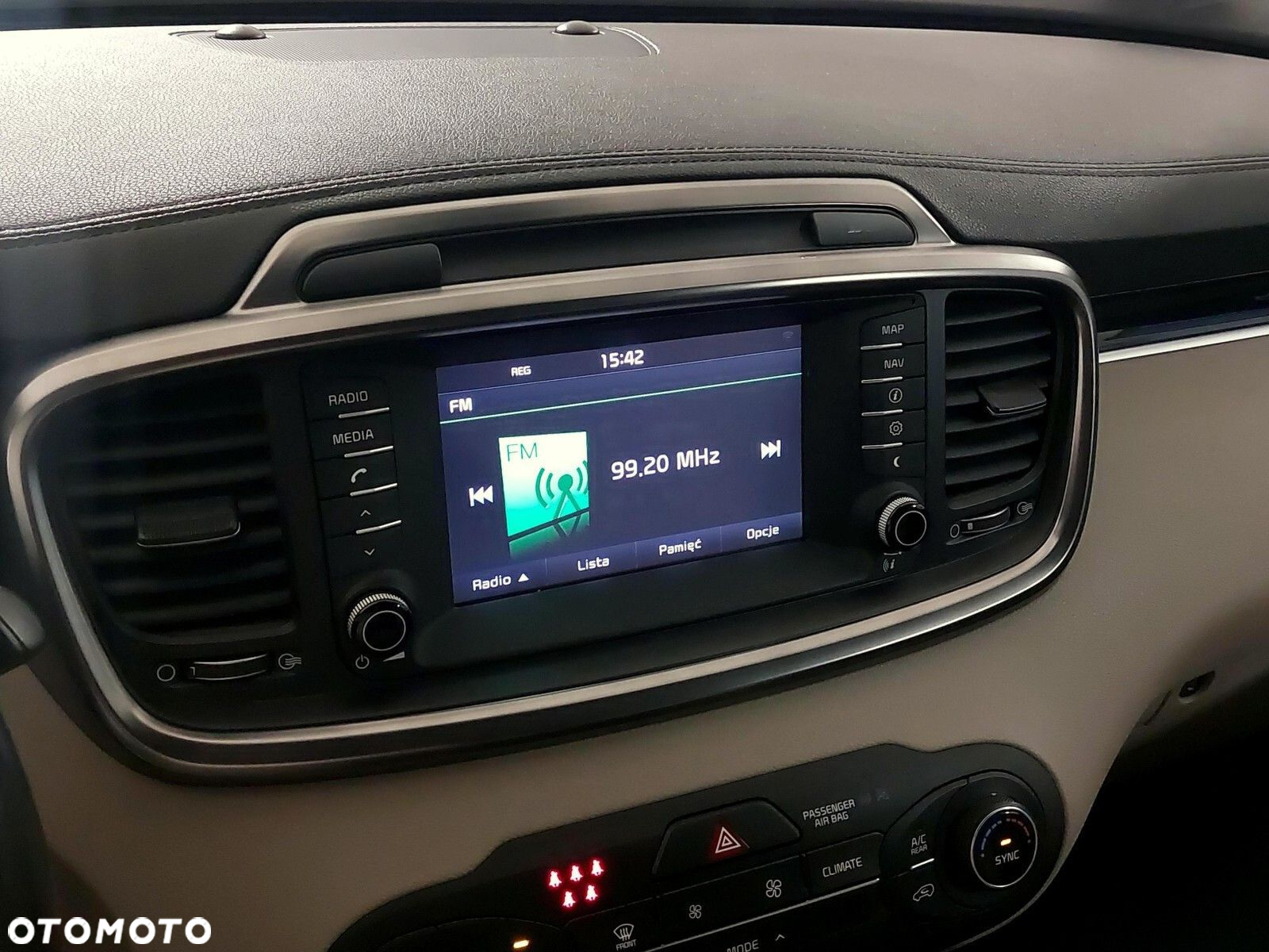 Kia Sorento 2.0 CRDI L - 26