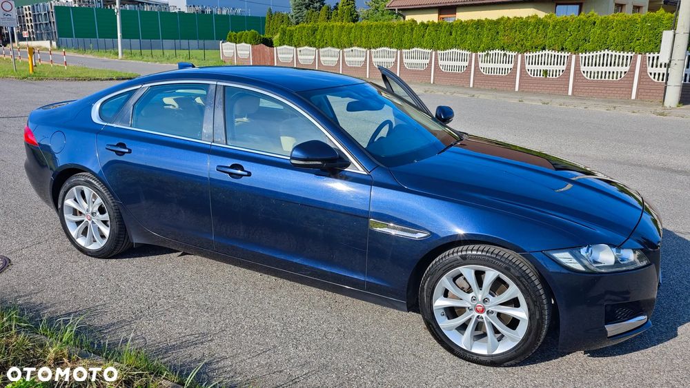 Jaguar XF - 2