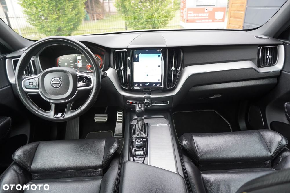 Volvo XC 60 T5 AWD Geartronic RDesign - 8