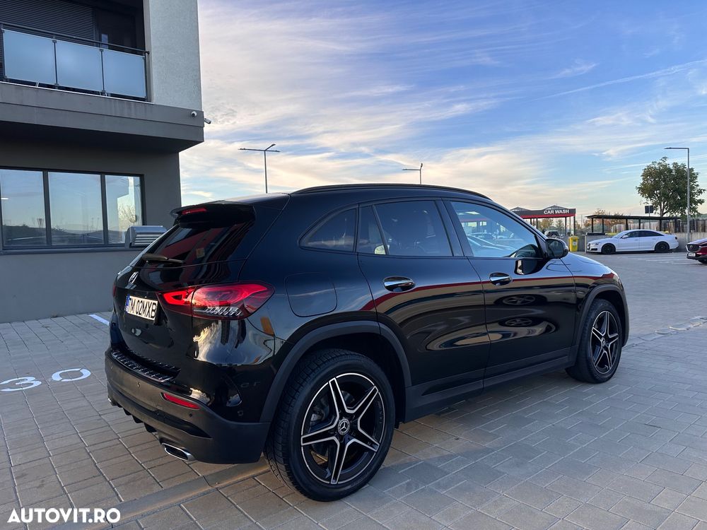 Mercedes-Benz GLA - 4