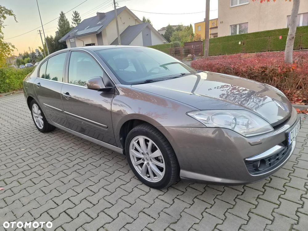 Renault Laguna 2010 photo 4
