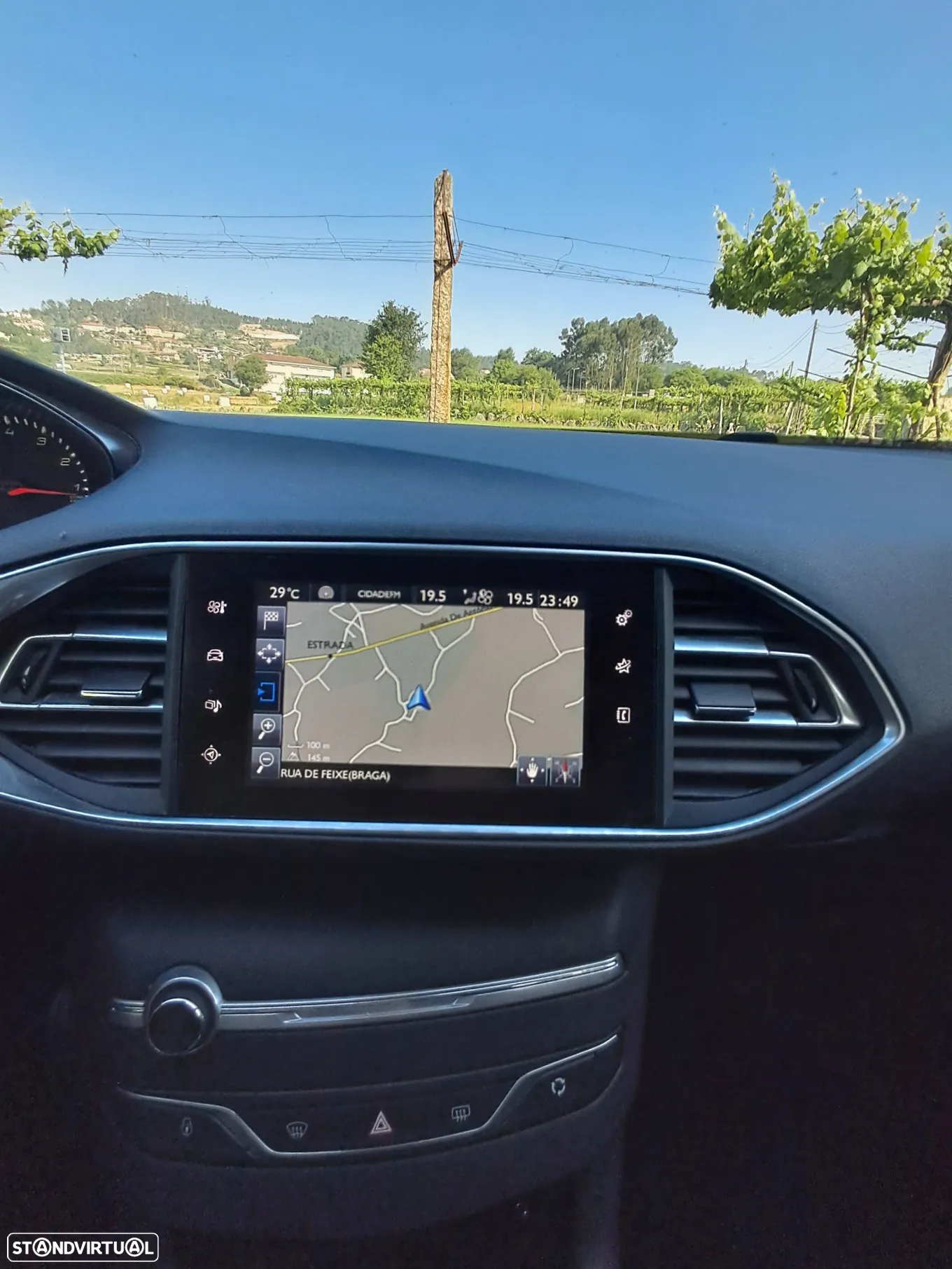 Peugeot 308 1.2 PureTech Style J17 - 17