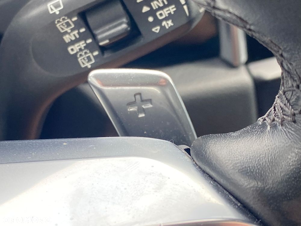 Porsche Macan Standard - 22