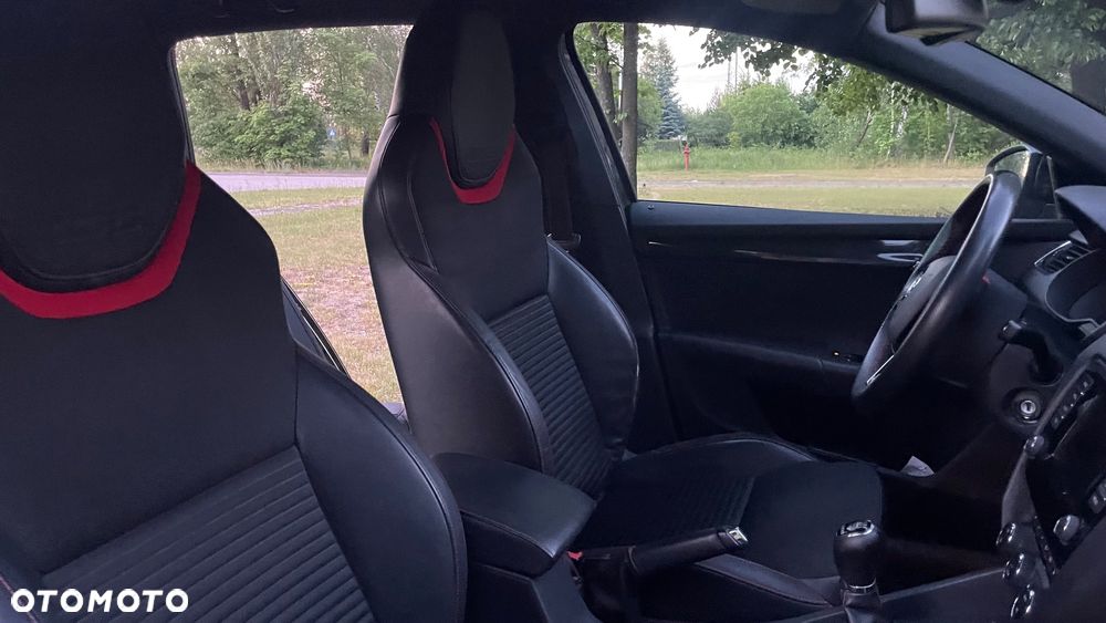 Skoda Octavia 2.0 TDI (Green tec) RS - 13