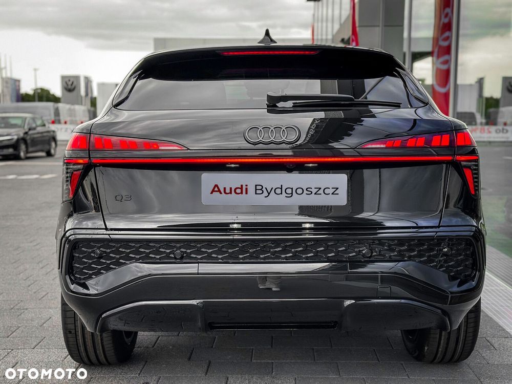 Audi Q3 Sportback - 13