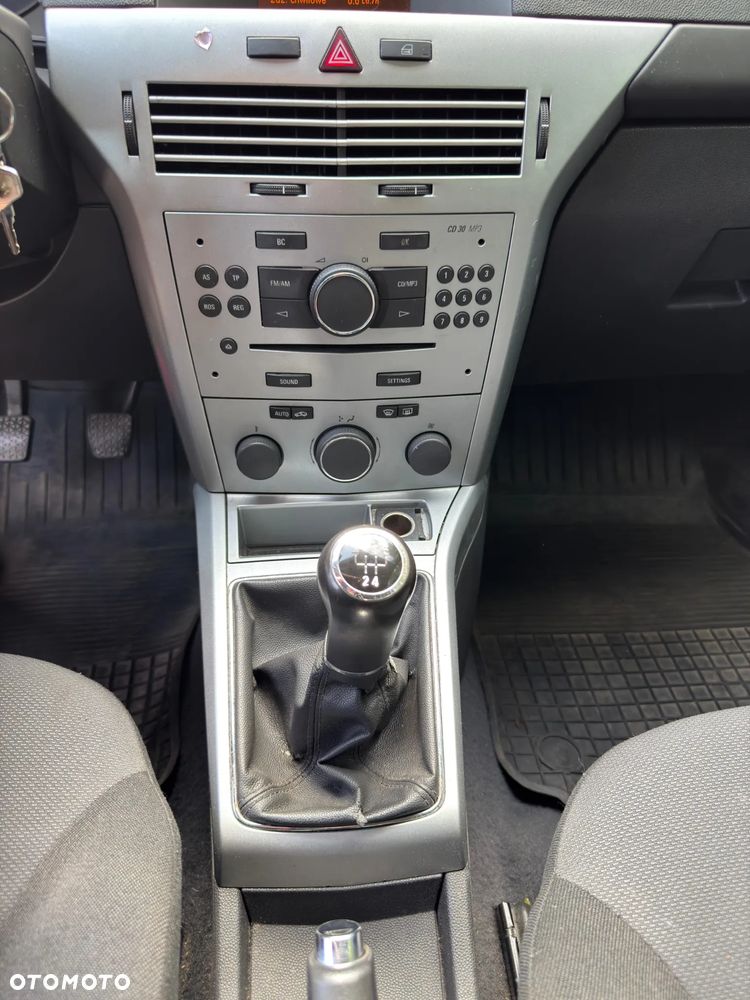 Opel Astra - 14