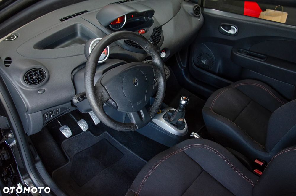 Renault Twingo 1.6 16V RS - 10