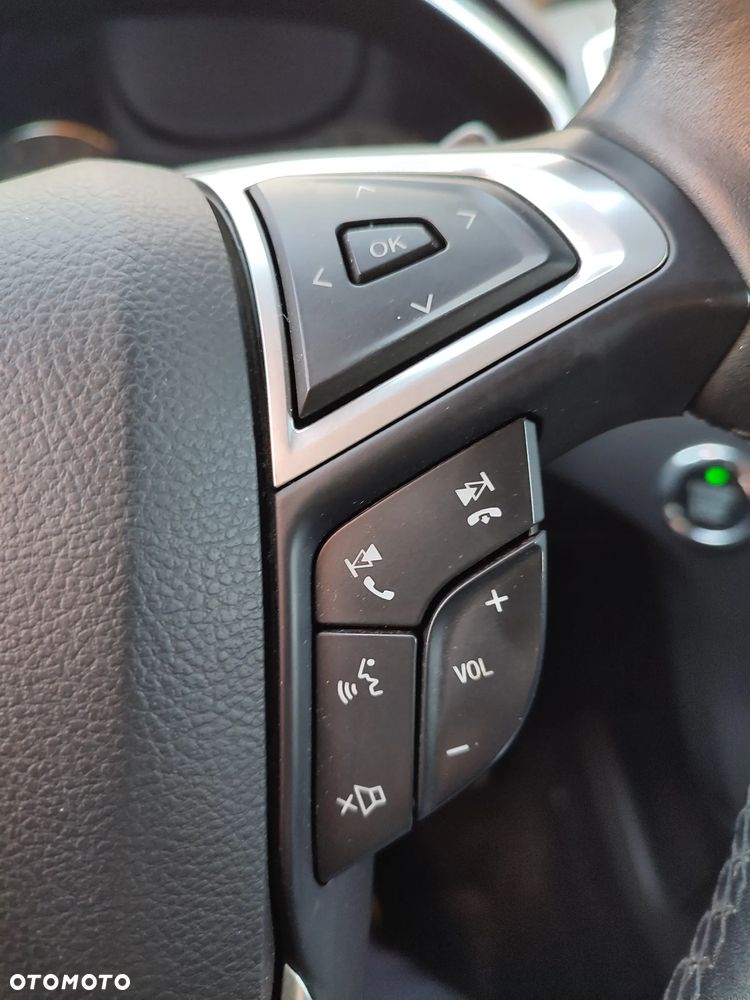 Ford S-Max - 24