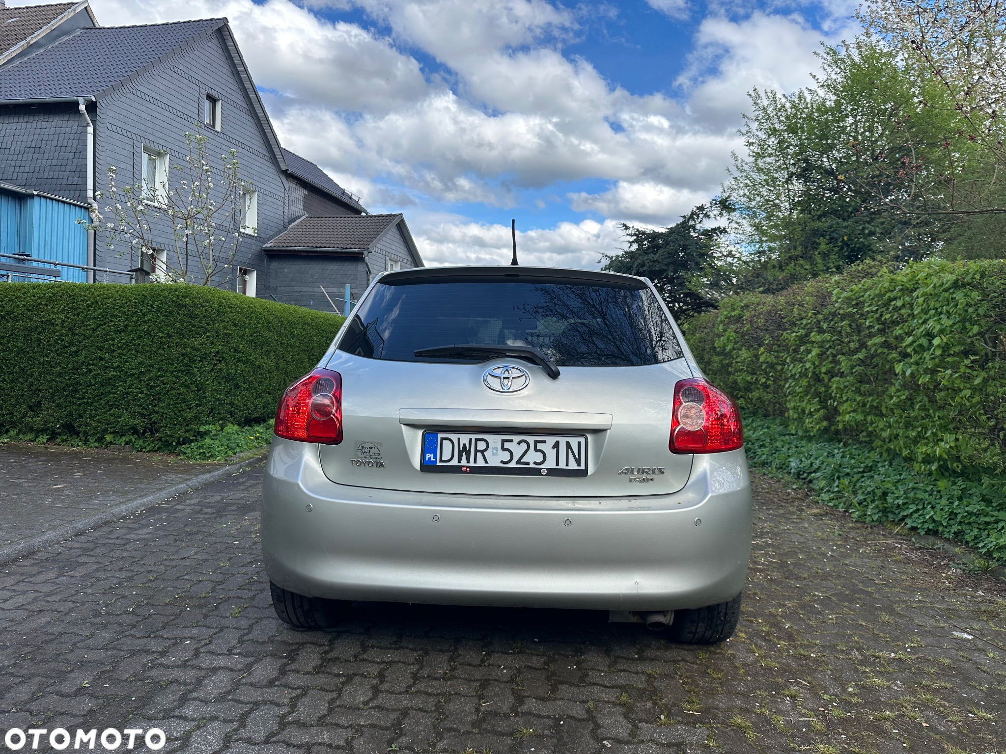 Toyota Auris 2.2 D-4D X + Exclusive - 12