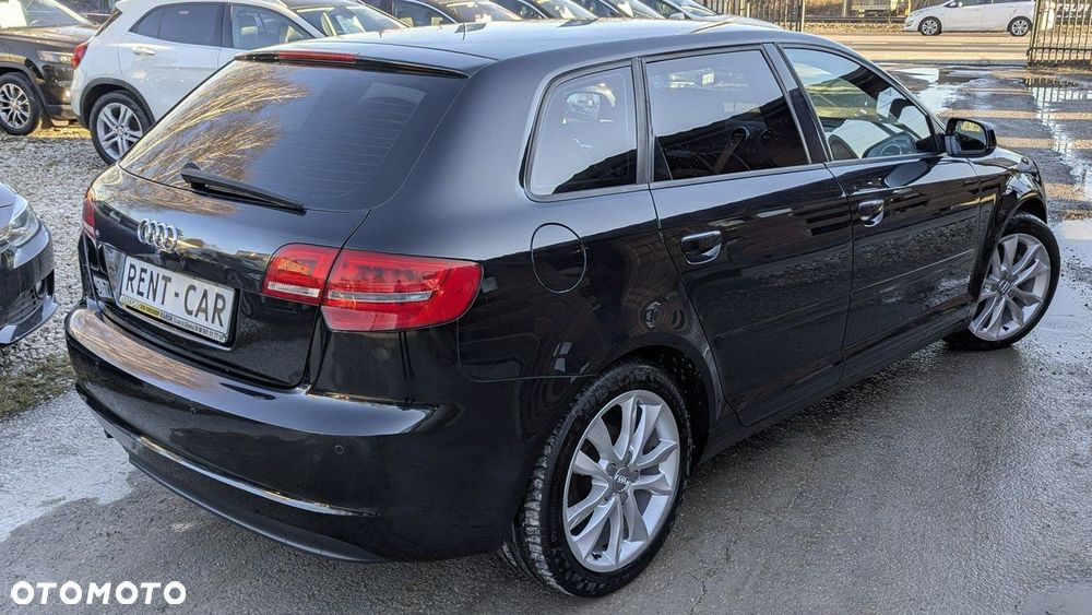 Audi A3 Sportback - 8