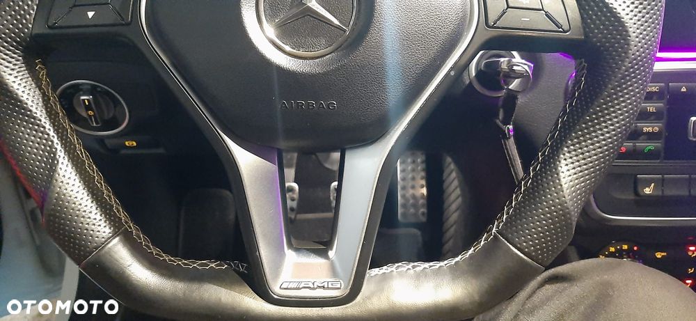 Mercedes-Benz CLA 200 - 13