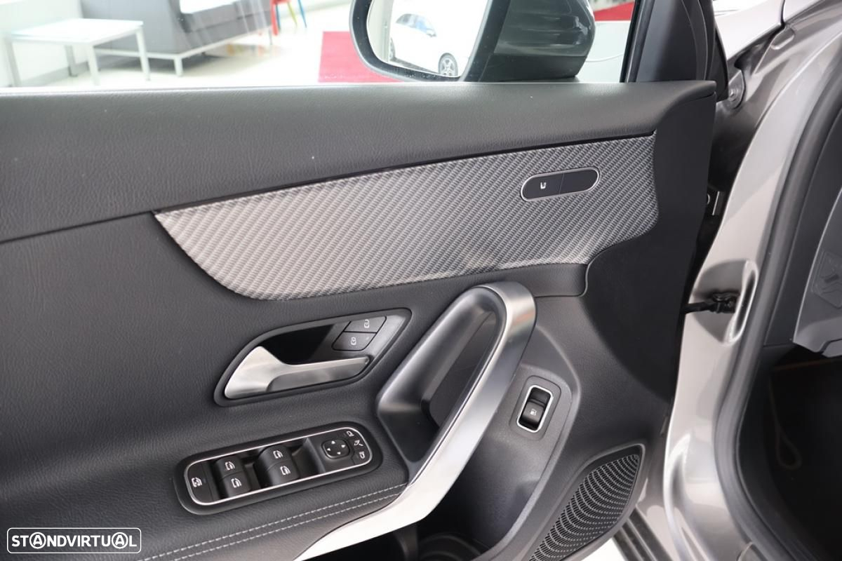 Mercedes-Benz A 250 e - 18