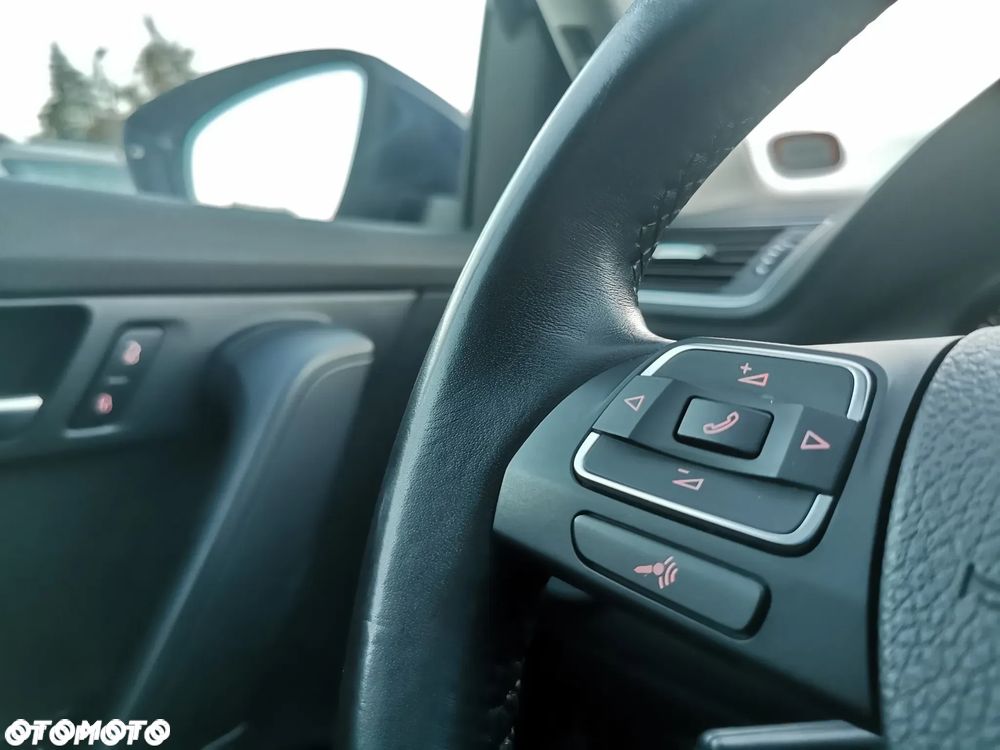 Volkswagen Passat Variant - 16