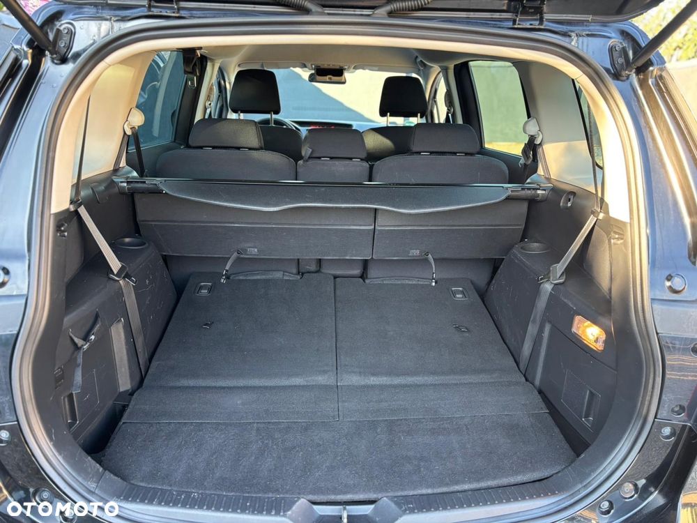Mazda 5 1.8 Exclusive + - 24