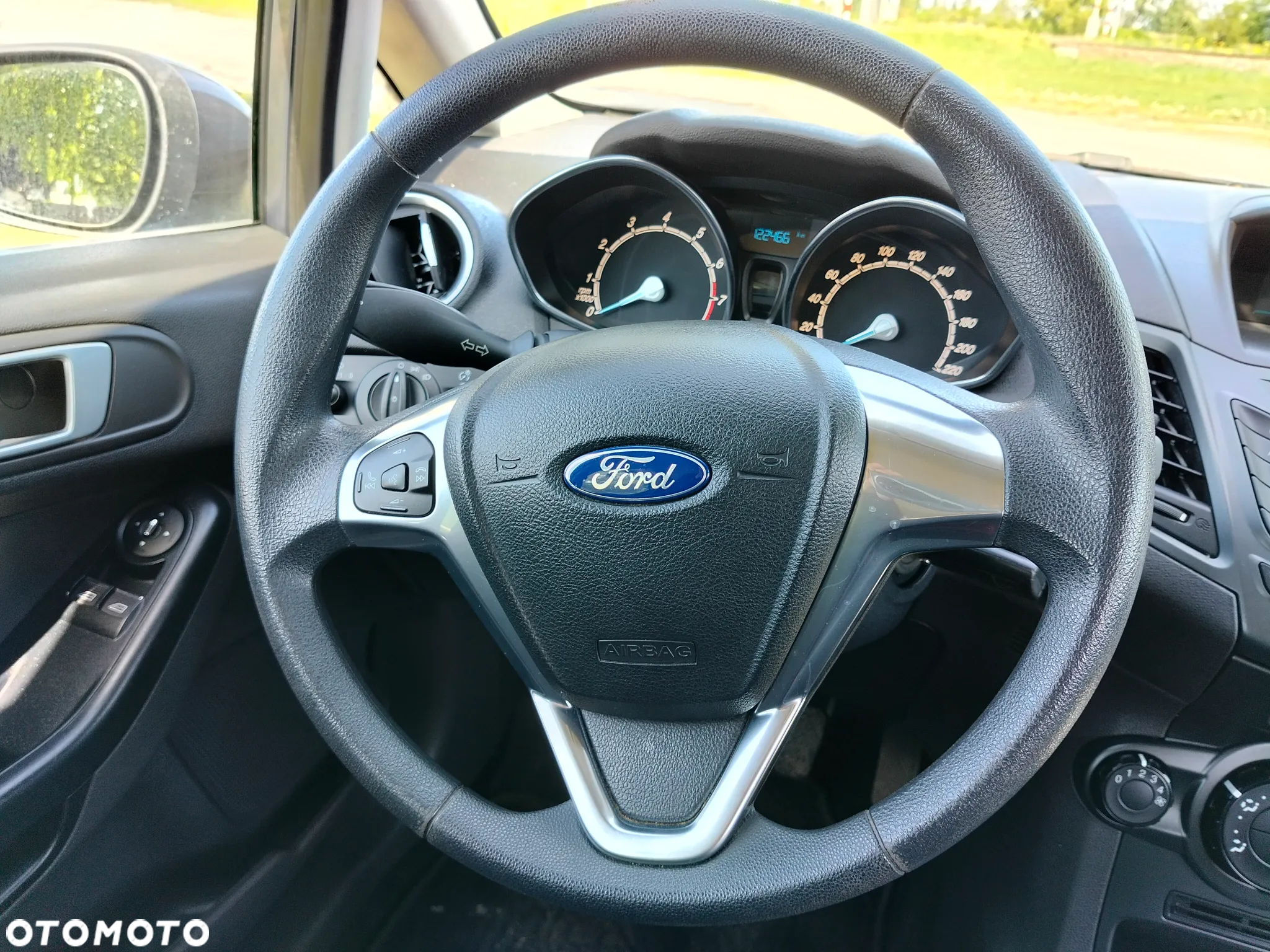 Ford Fiesta 1.25 Celebration - 11