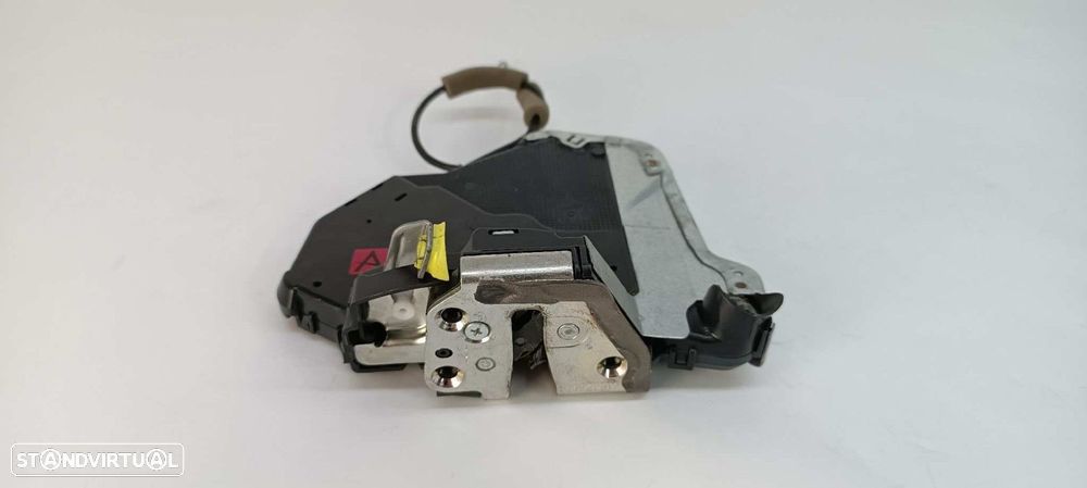 FECHADURA PORTA FRENTE ESQUERDA LEXUS IS 300H - 2