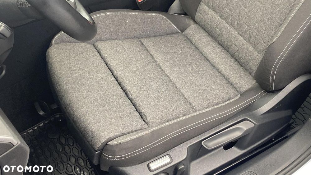 Volkswagen Passat - 18