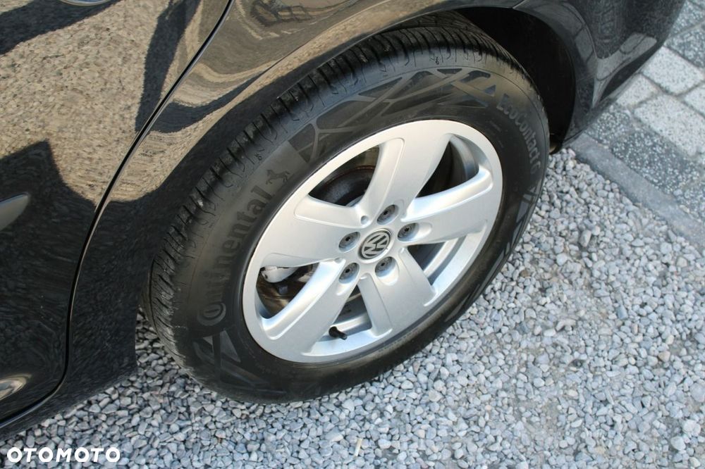 Volkswagen Touran - 13