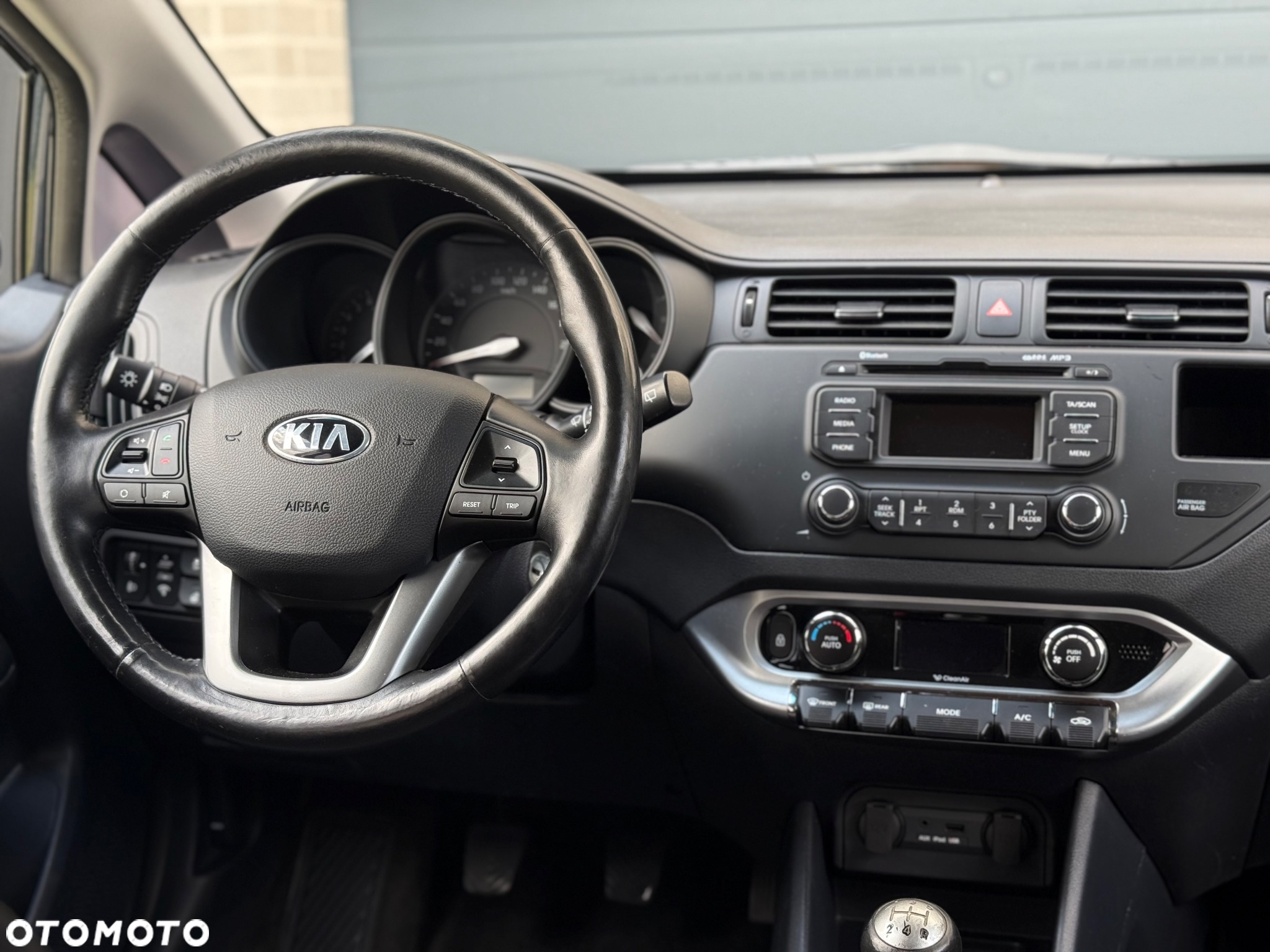 Kia Rio - 7