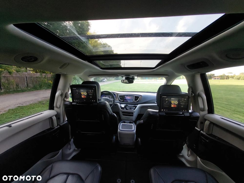 Chrysler Pacifica - 7