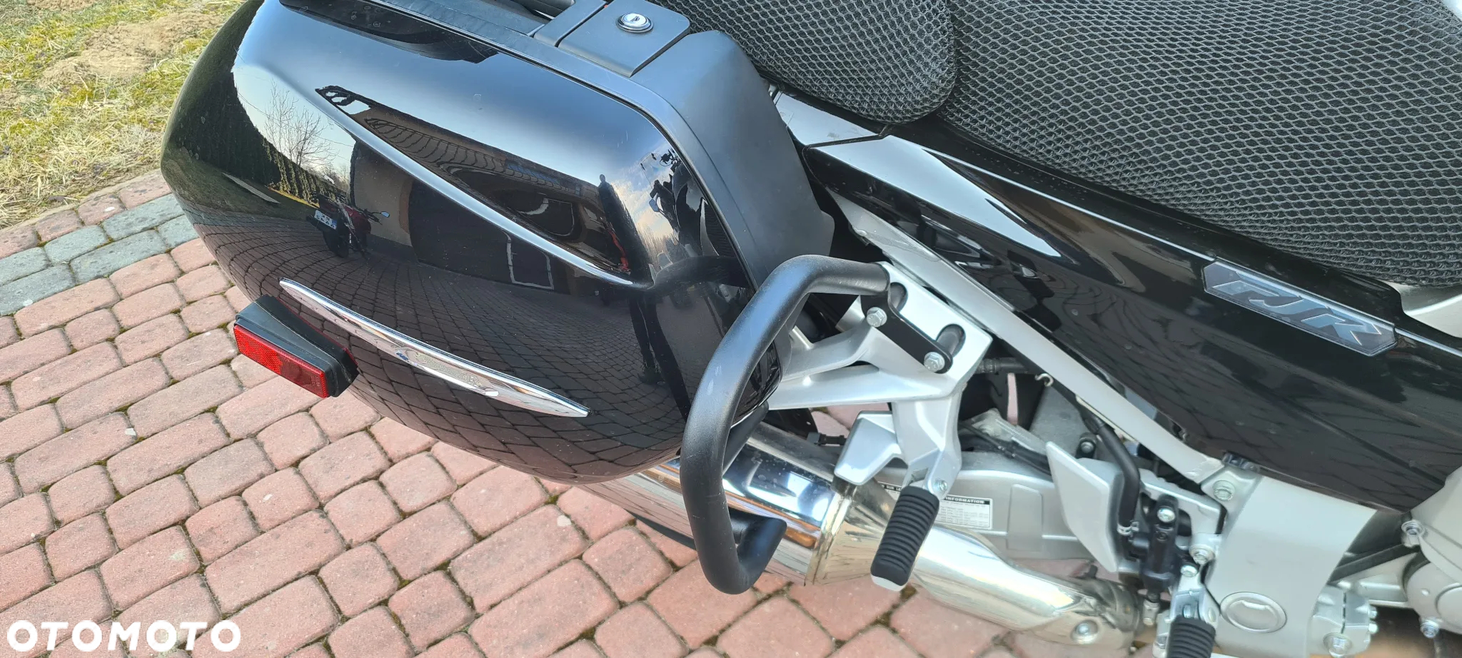 Yamaha FJR - 13