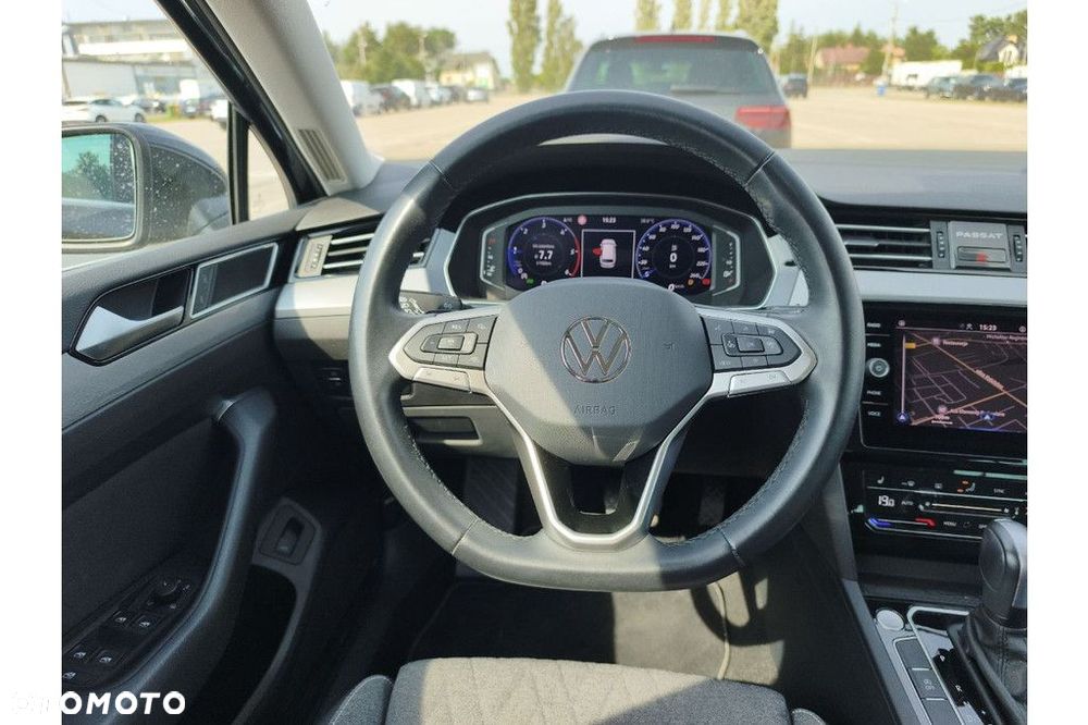 Volkswagen Passat Variant 2.0 TDI SCR DSG - 10