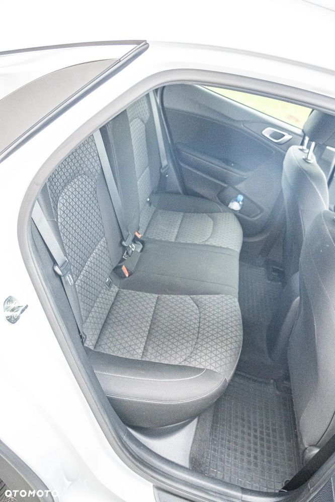 Kia XCeed - 17