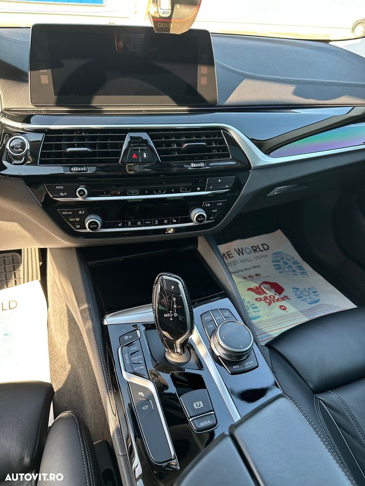 BMW Seria 5 530d xDrive Aut. Luxury Line - 14