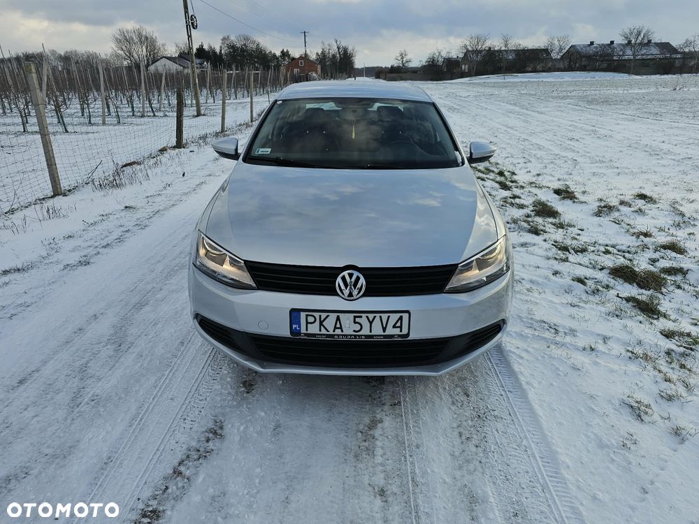 Volkswagen Jetta 1.6 TDI Trendline - 2